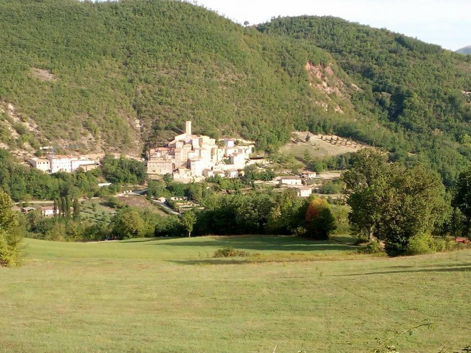Le Aie Di Postignano Sellano Exterior foto